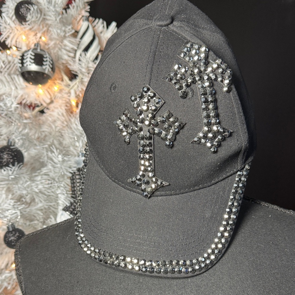 Womens studded black hat - Picture 3 of 7